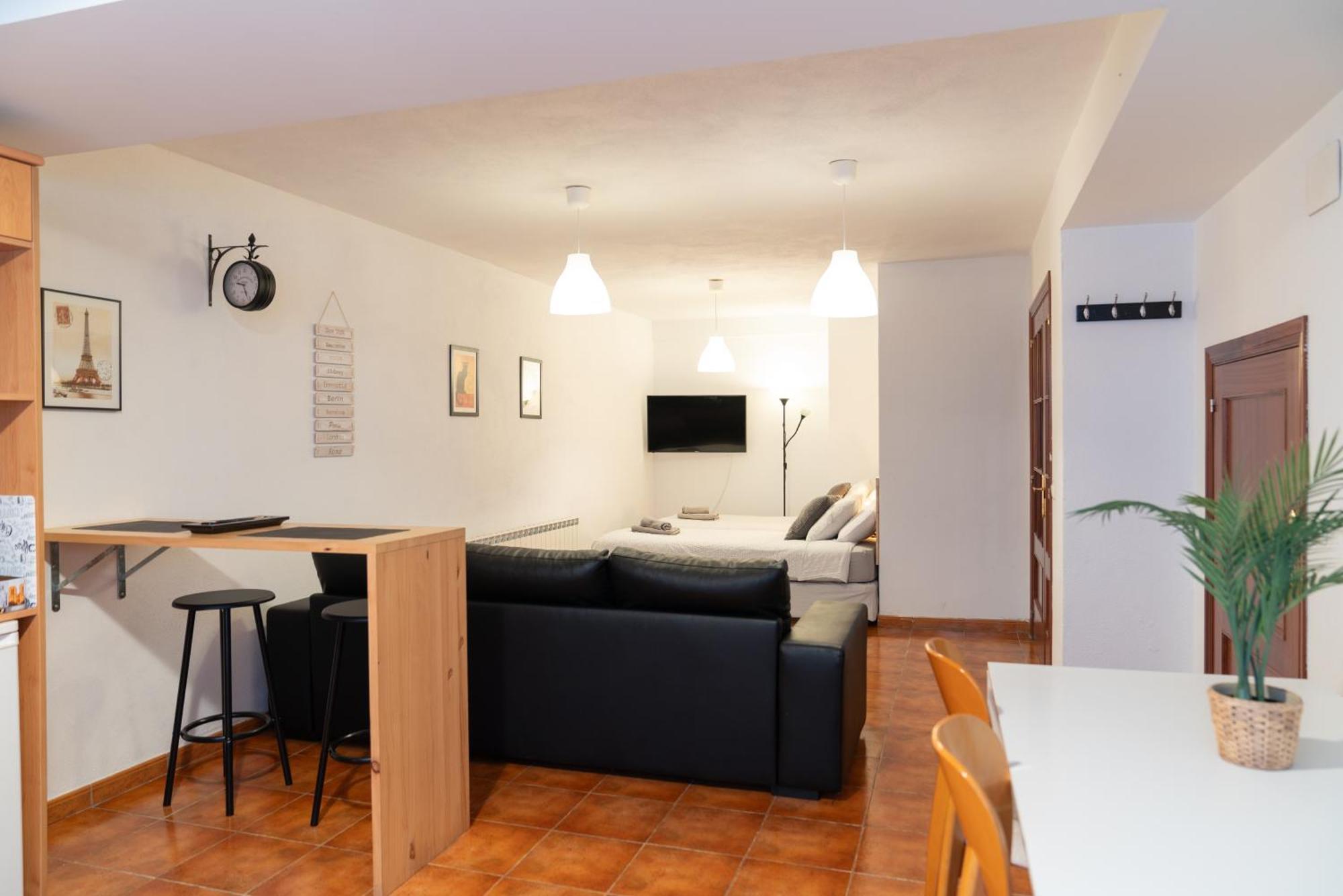 Espacio Tipo Estudio Completo, Totalmente Privado E Independiente Chalé Erandio